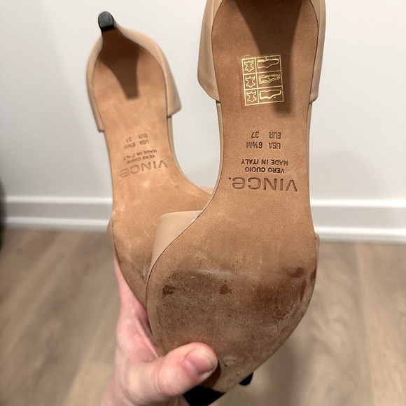 Vince, leather pointy toe kitten heels, tan, barely worn - Picture 4 of 4